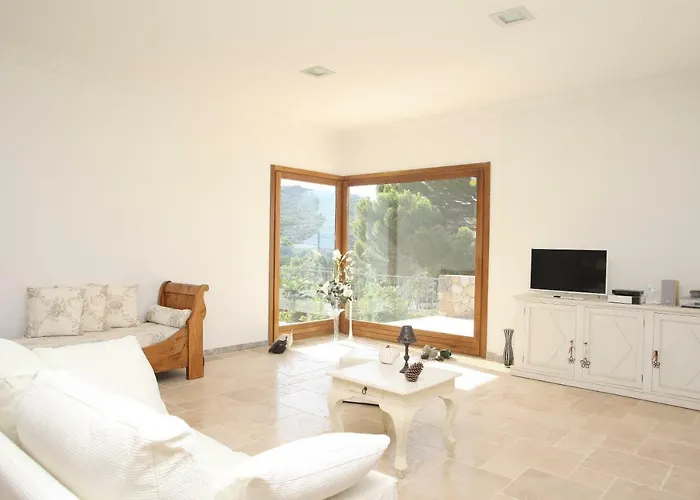 Guest house La Ghisonaise 3*