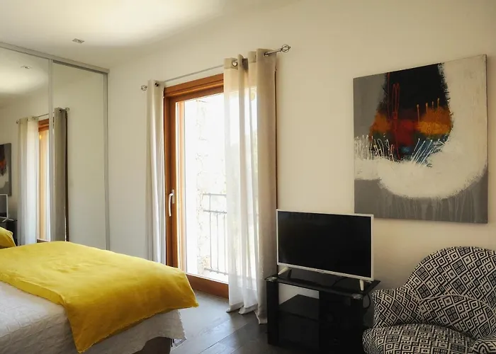 La Ghisonaise Guest house 3*