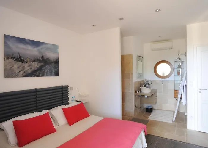 La Ghisonaise Guest house 3*