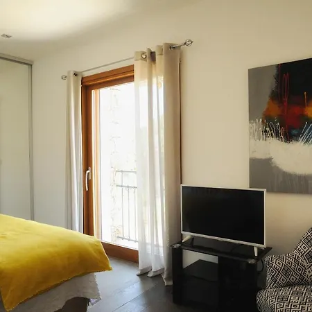 La Ghisonaise Pensionat 3*